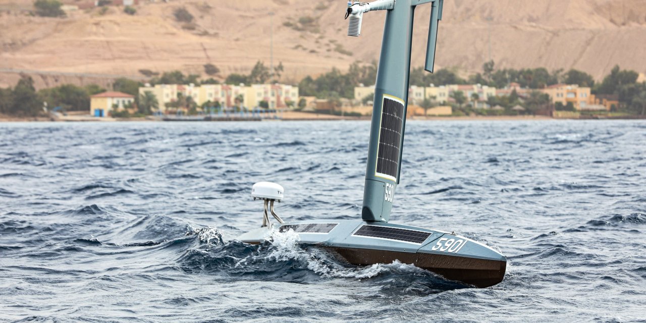 VIDEO: Navy Blocks Iranian Attempt to Steal U.S. Surface Drone in Persian Gulf