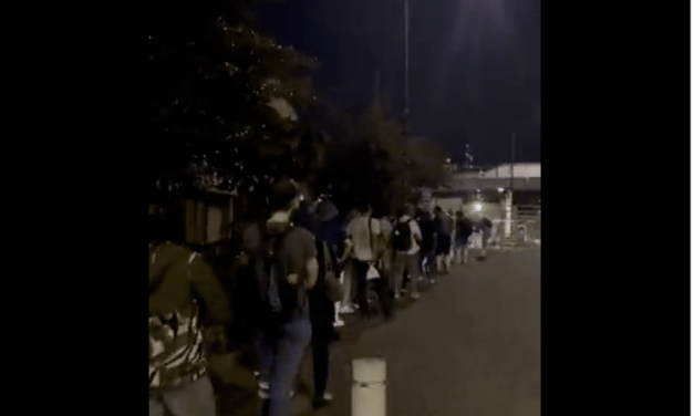 (WATCH) Hundreds of thousands are flocking to receive “WorldCoin”