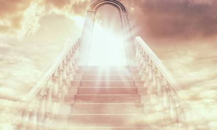 Watch: Eerie Glowing ‘Doorway’ Appears in Sky Over Indian City