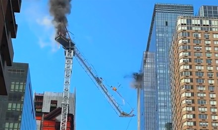 Manhattan crane collapses [VIDEO]