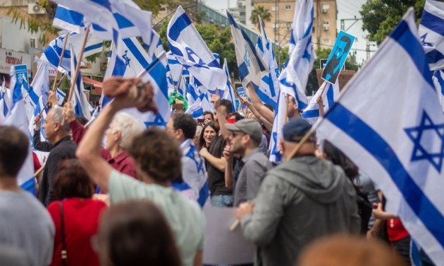 UNREST: Hundreds of thousands march in Israel over legislation overhaul, Civil War could be imminent, Another 10,000 IDF reservists quit