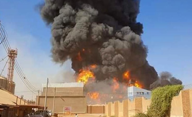 Massive explosion in the area of the High Command of the Sudan Armed Forces and the Presidential Palace in the capital of Sudan, Khartoum, local media reported.