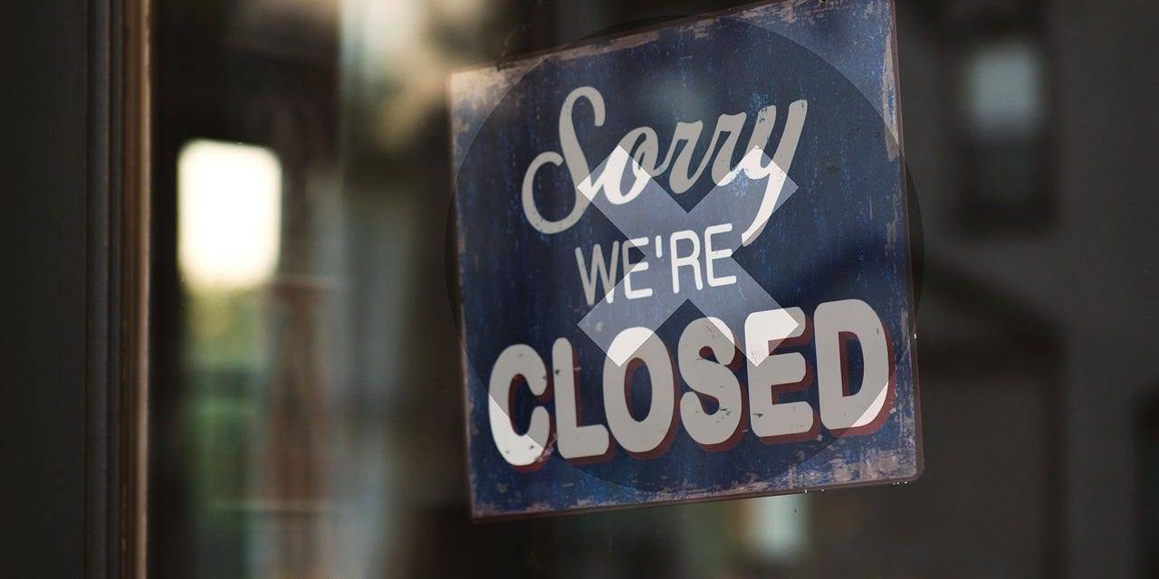 Banks Are Closing Thousands Of Branches And Retailers Are Shutting Down Thousands Of Stores
