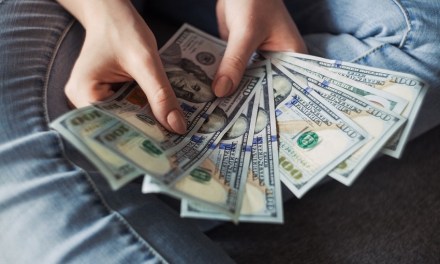 62% Of Americans Live Paycheck-To-Paycheck And The Bottom Of The Economic Food Chain Is Already Collapsing