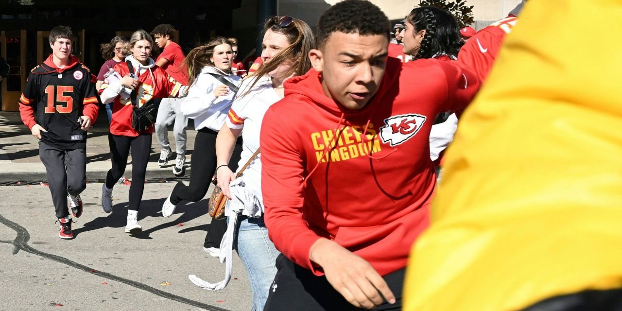 BREAKING! 1 Dead, 15 Injured After Shooting at Kansas City Chiefs’ Super Bowl Parade