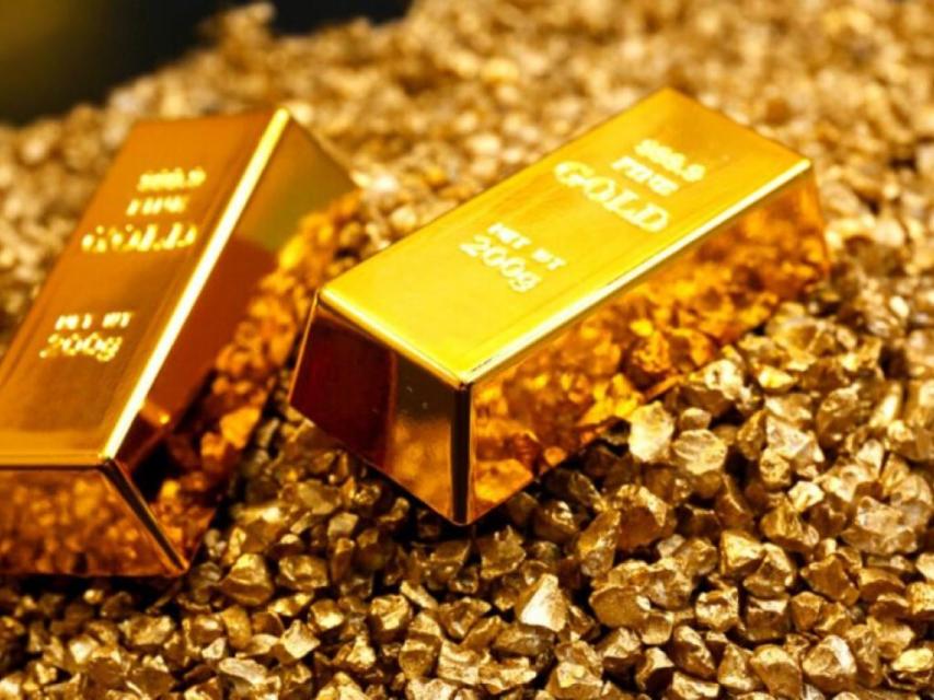 Gold Prices Rise To All-Time Highs, Mark Best Month In 4 Years: Mining Stocks Rally As Traders Anticipate Windfall Gains