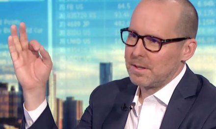 ‘Black Swan’ fund manager Mark Spitznagel expects the stock market to rally further before we hit the ‘worst crash since 1929.’ He explains how investors should think about their portfolios to survive the next few years.