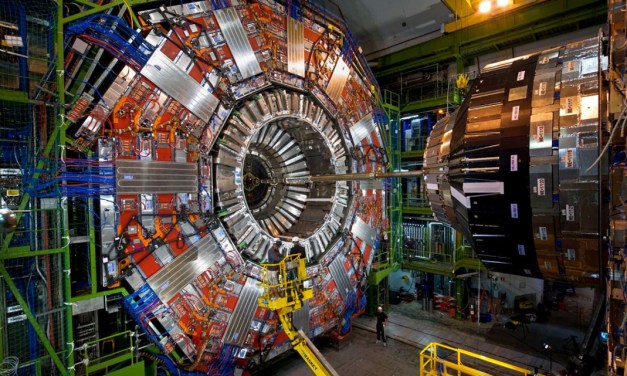 Harvard Professor Claims that UFOs Could Have Travelled to Earth via ‘extra dimensions’ that CERN Scientists are Trying to Unlock