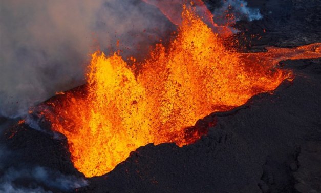 Seismic Storm Hits Italy’s Campi Flegrei Super Volcano with Strongest Earthquake in 40 Years