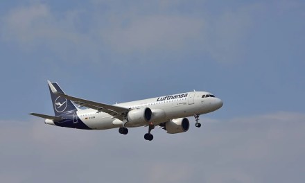 200 plane passengers fly without pilot for frightening 10 minutes after co-pilot collapses in cockpit